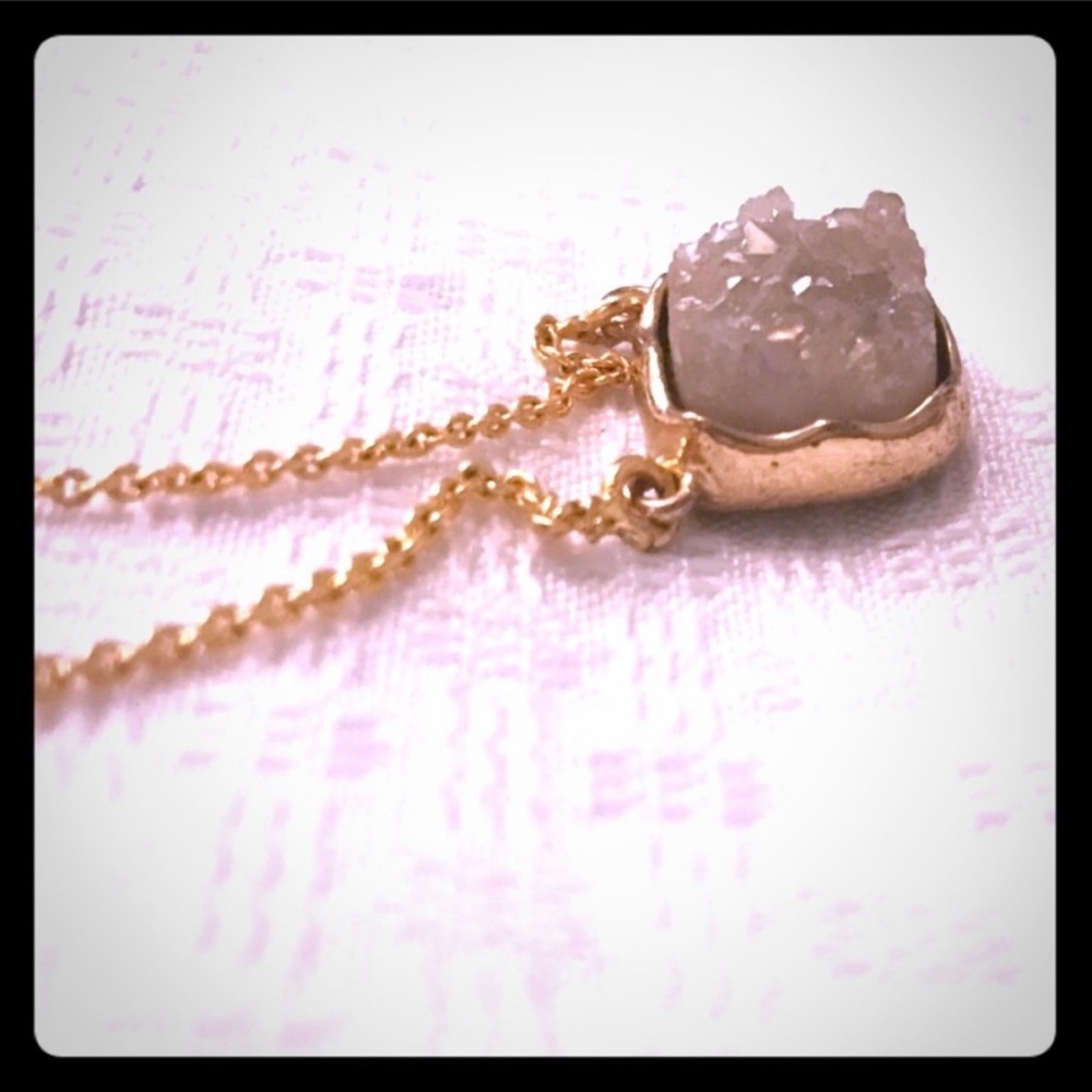 Druzy Square pendant goldtone, 18" chain